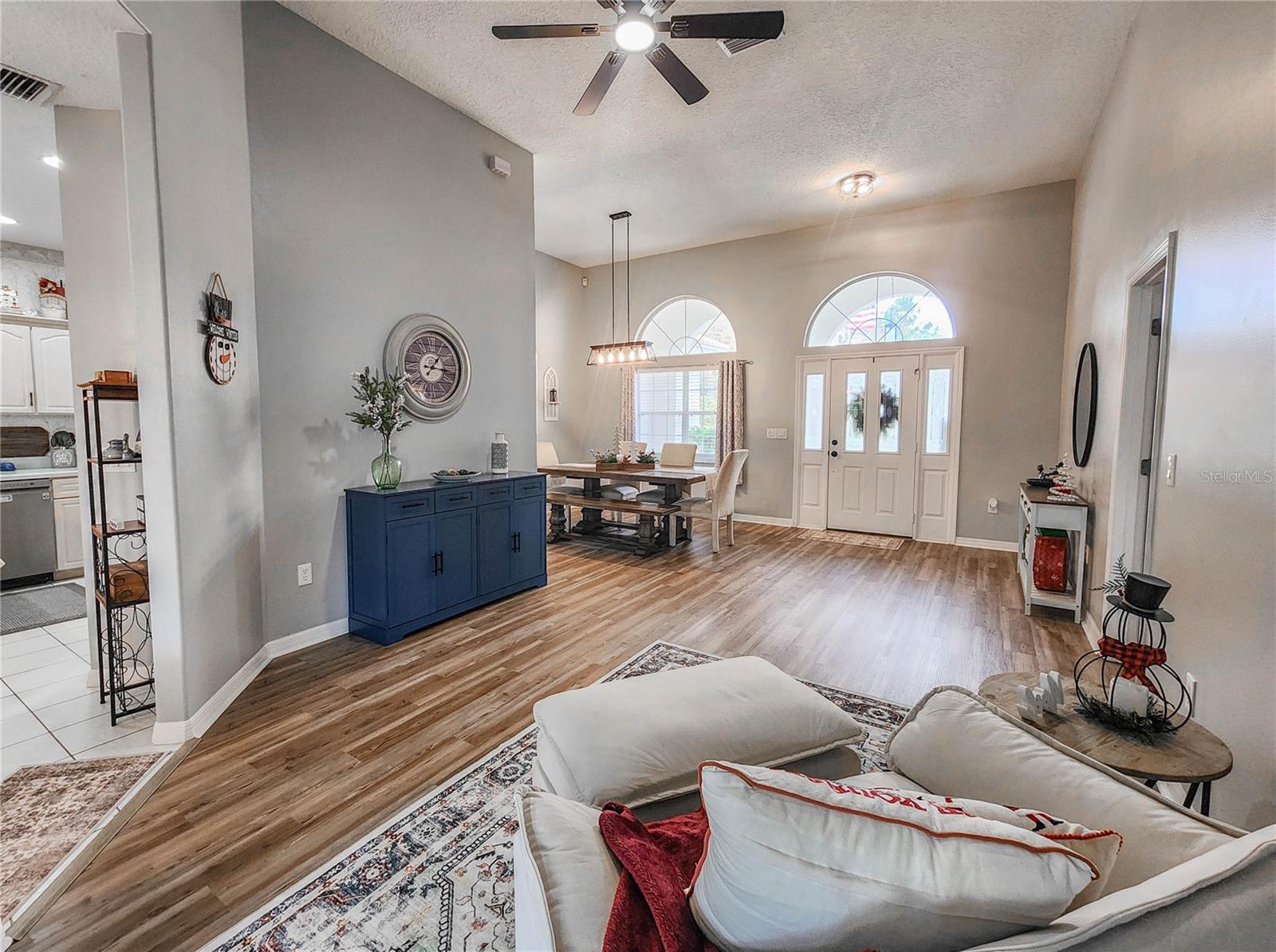 PINE LAKES - Residential