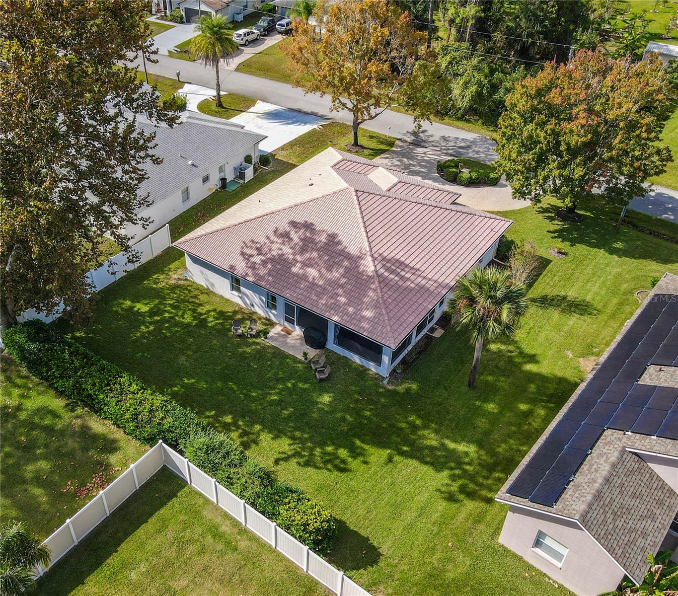 PINE LAKES - Residential