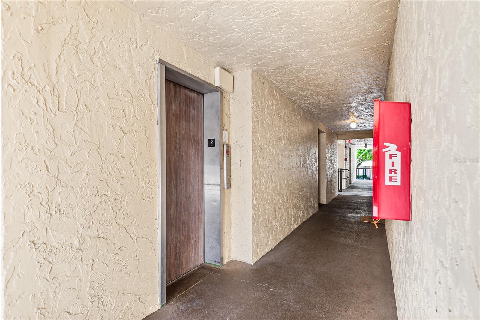 LAKEVIEW OF LARGO - Residential