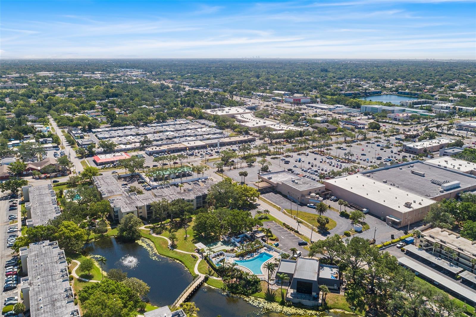 LAKEVIEW OF LARGO - Residential