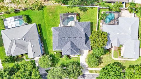 A home in AUBURNDALE