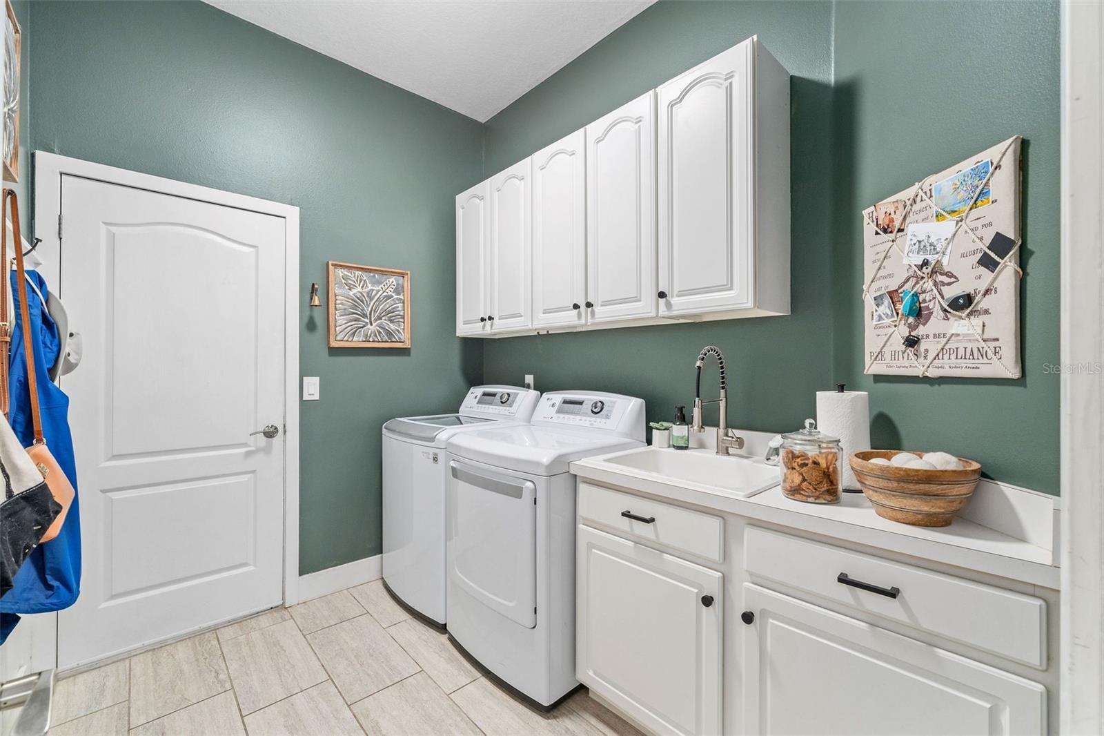 MAGNOLIA BAY SUB - Residential