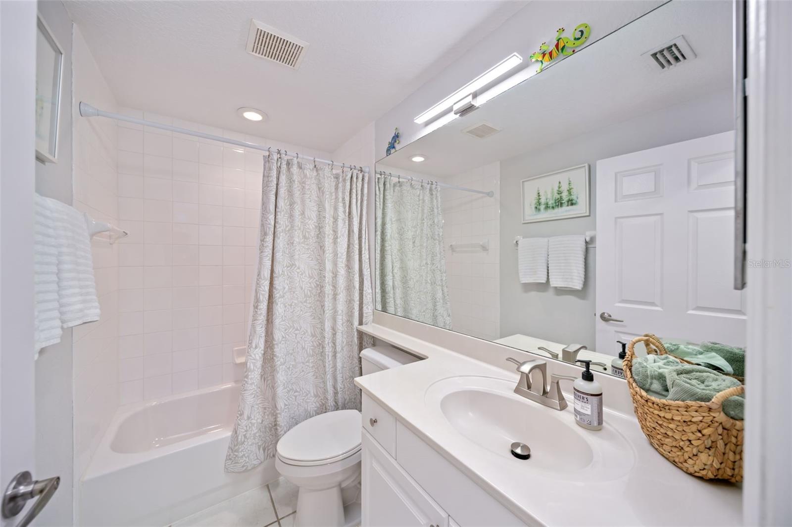 MAGNOLIA CROSSING - Residential