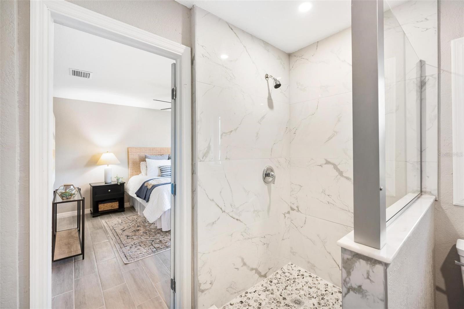 GROVE CITY SHORES - Residential