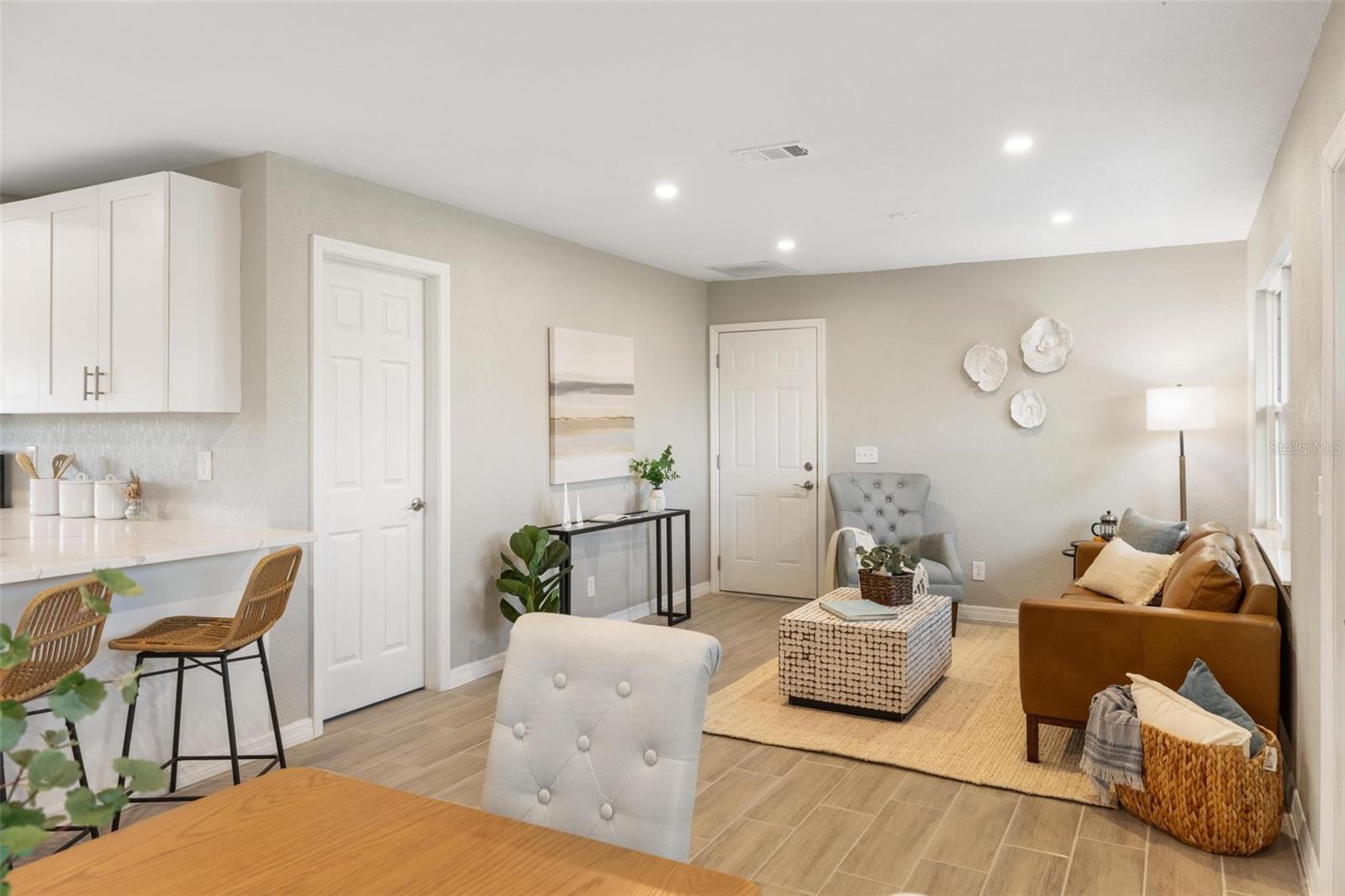 GROVE CITY SHORES - Residential