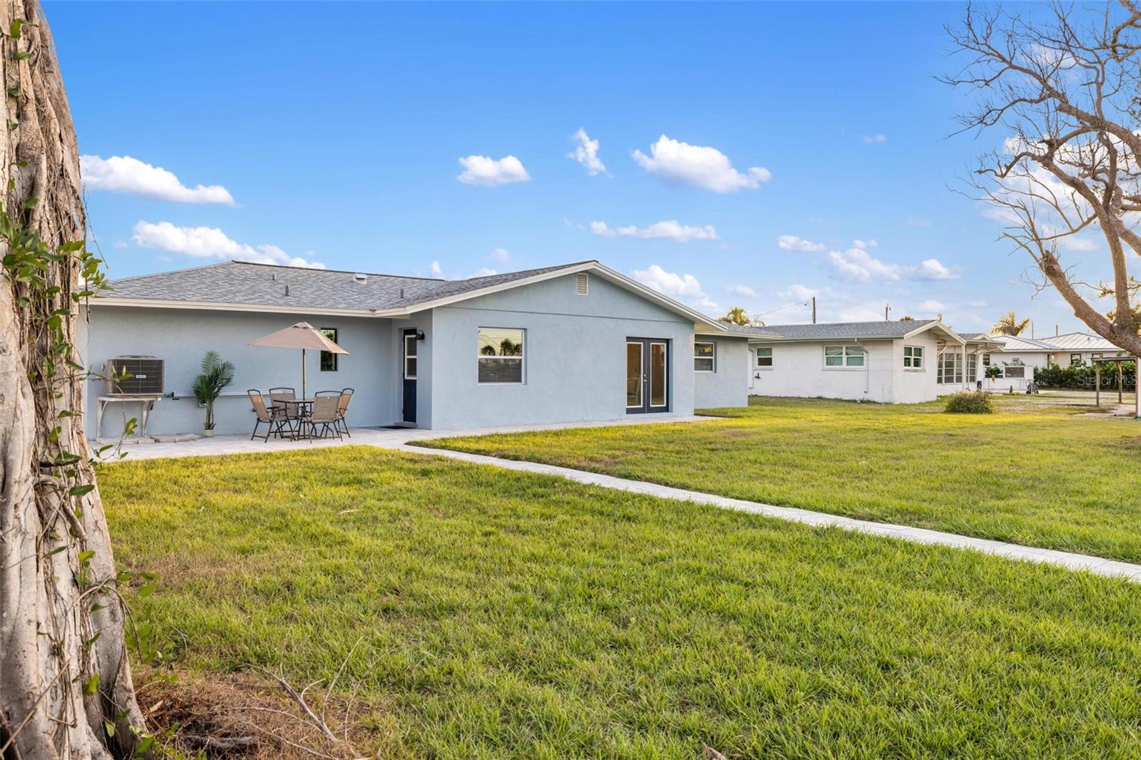 GROVE CITY SHORES - Residential