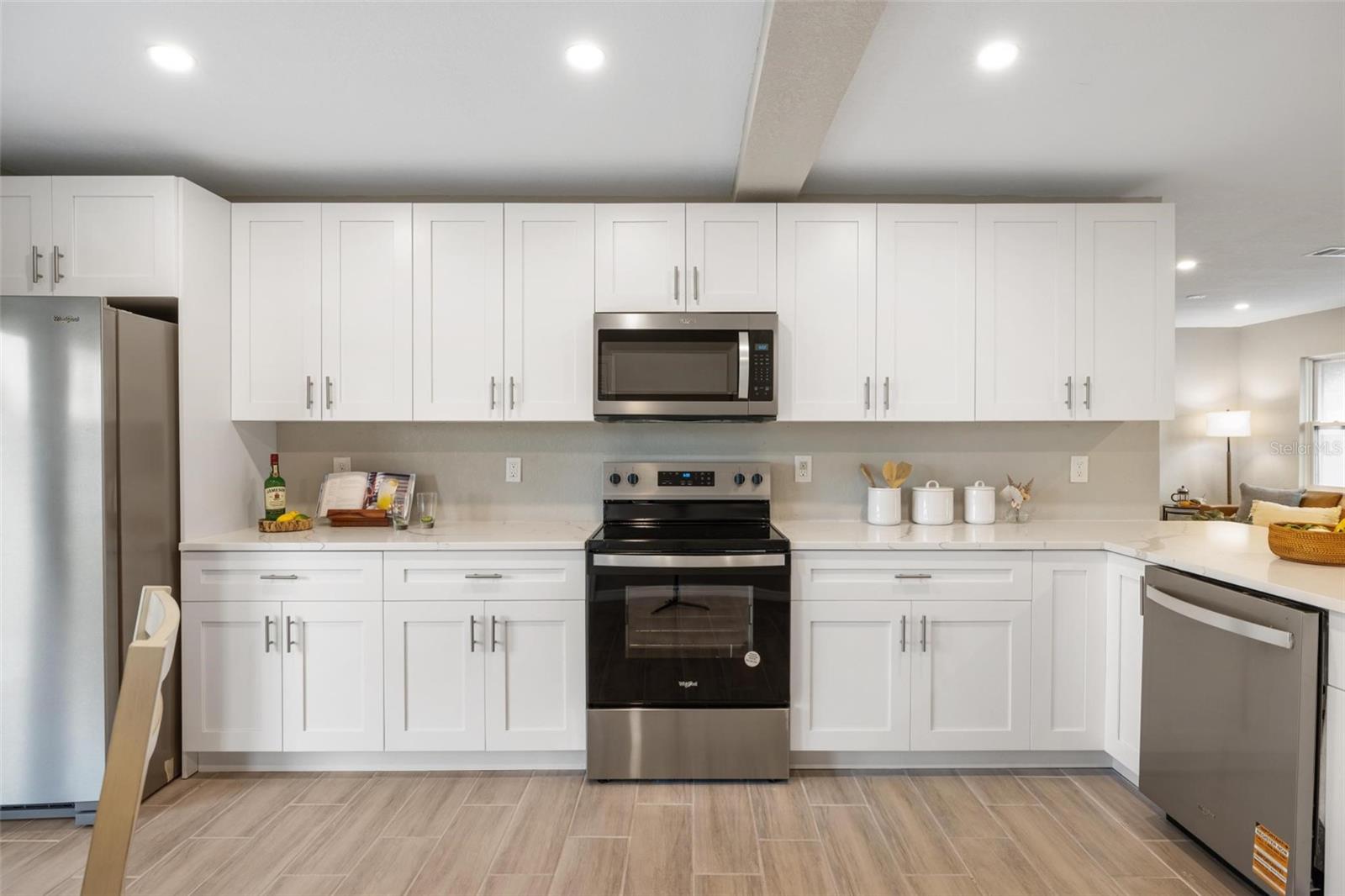 GROVE CITY SHORES - Residential