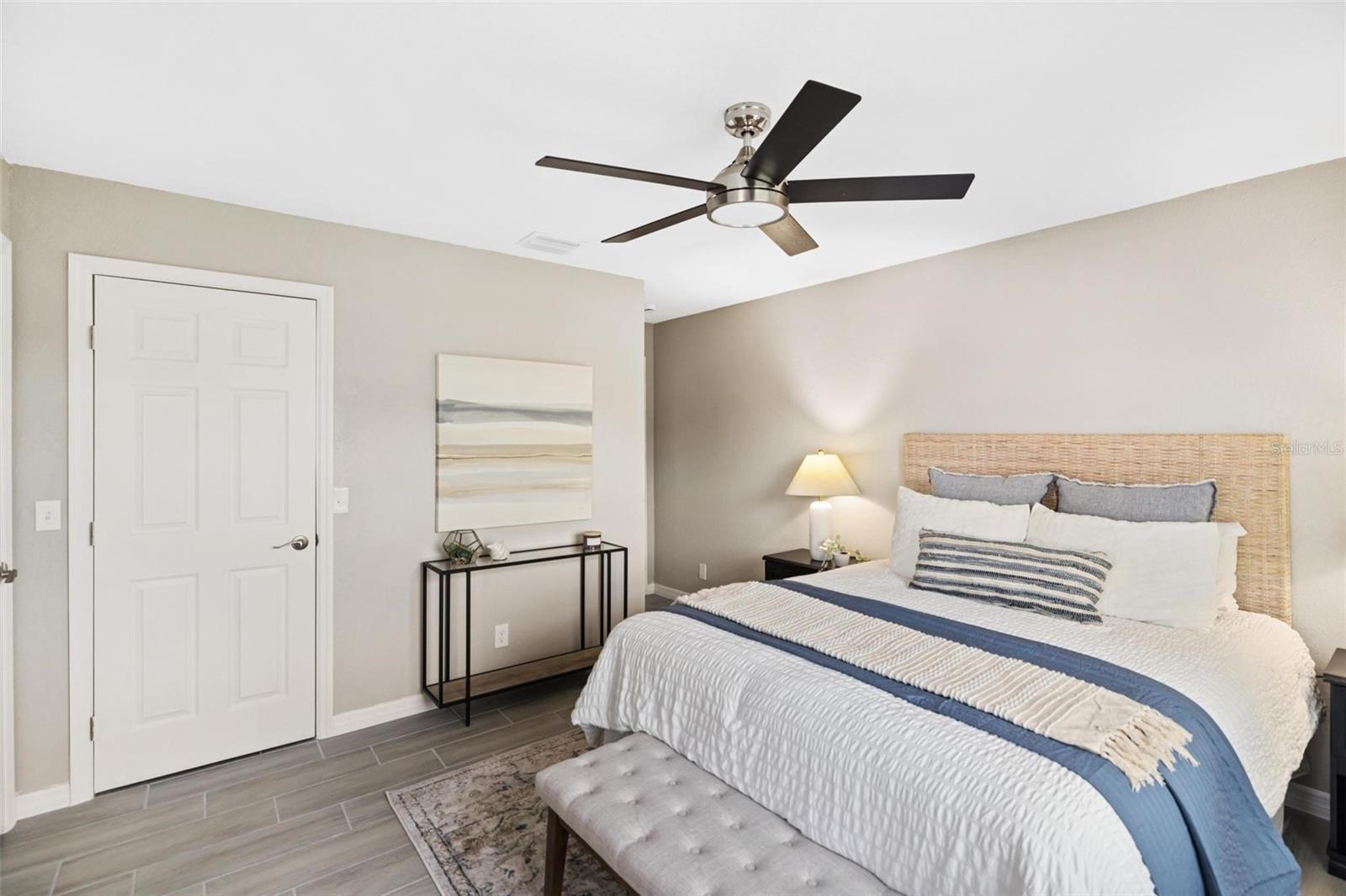 GROVE CITY SHORES - Residential