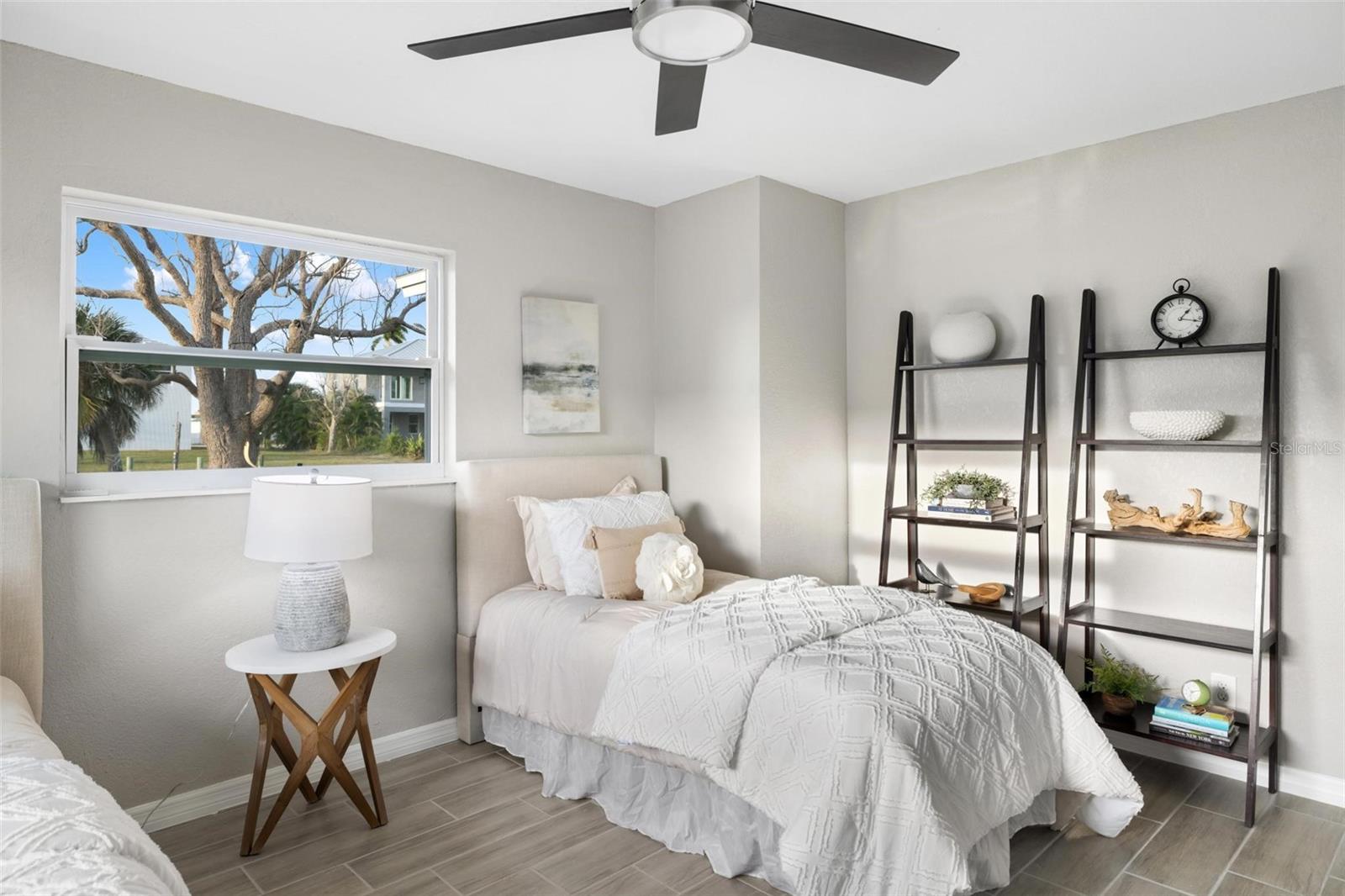 GROVE CITY SHORES - Residential