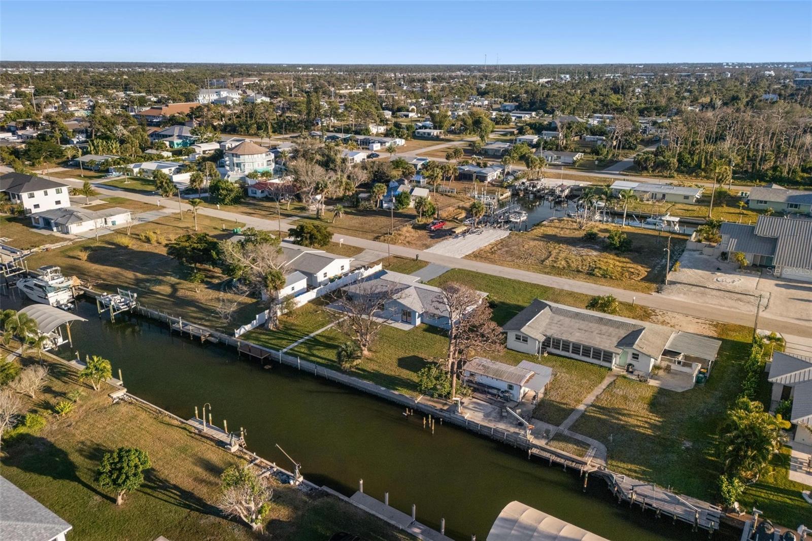 GROVE CITY SHORES - Residential