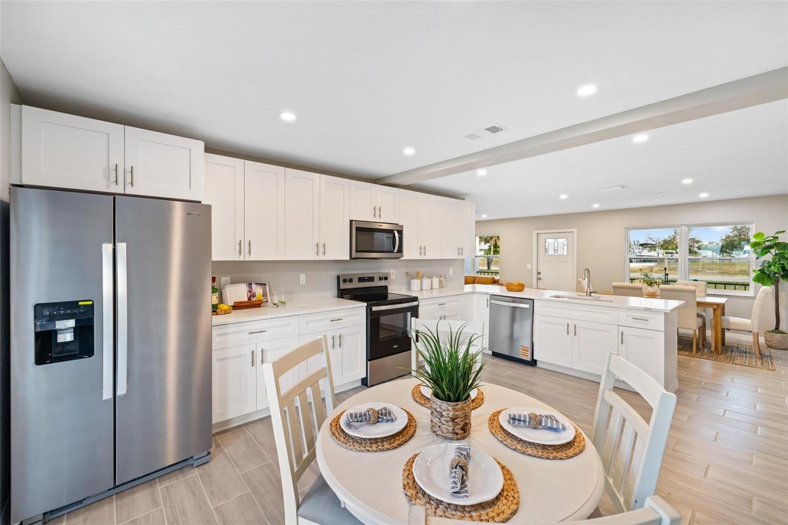 GROVE CITY SHORES - Residential