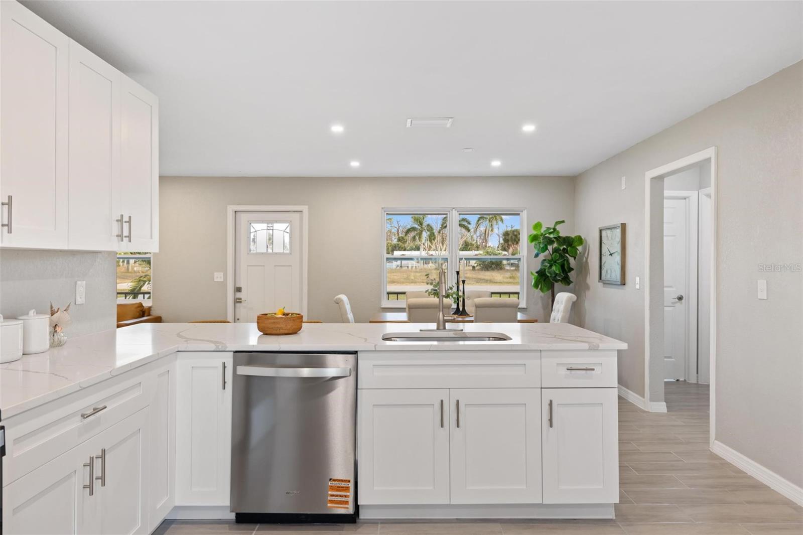 GROVE CITY SHORES - Residential