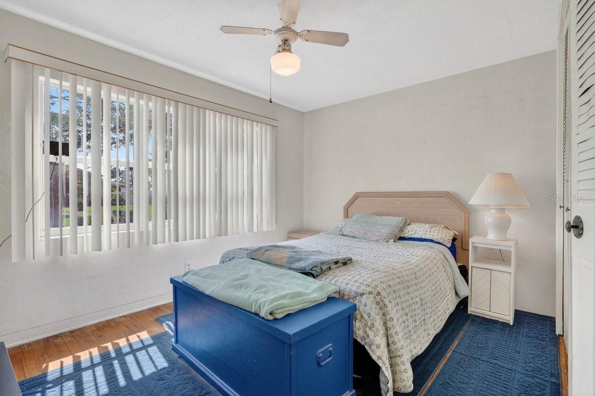 MORRIS C N 21 & 22 15 33 - Residential