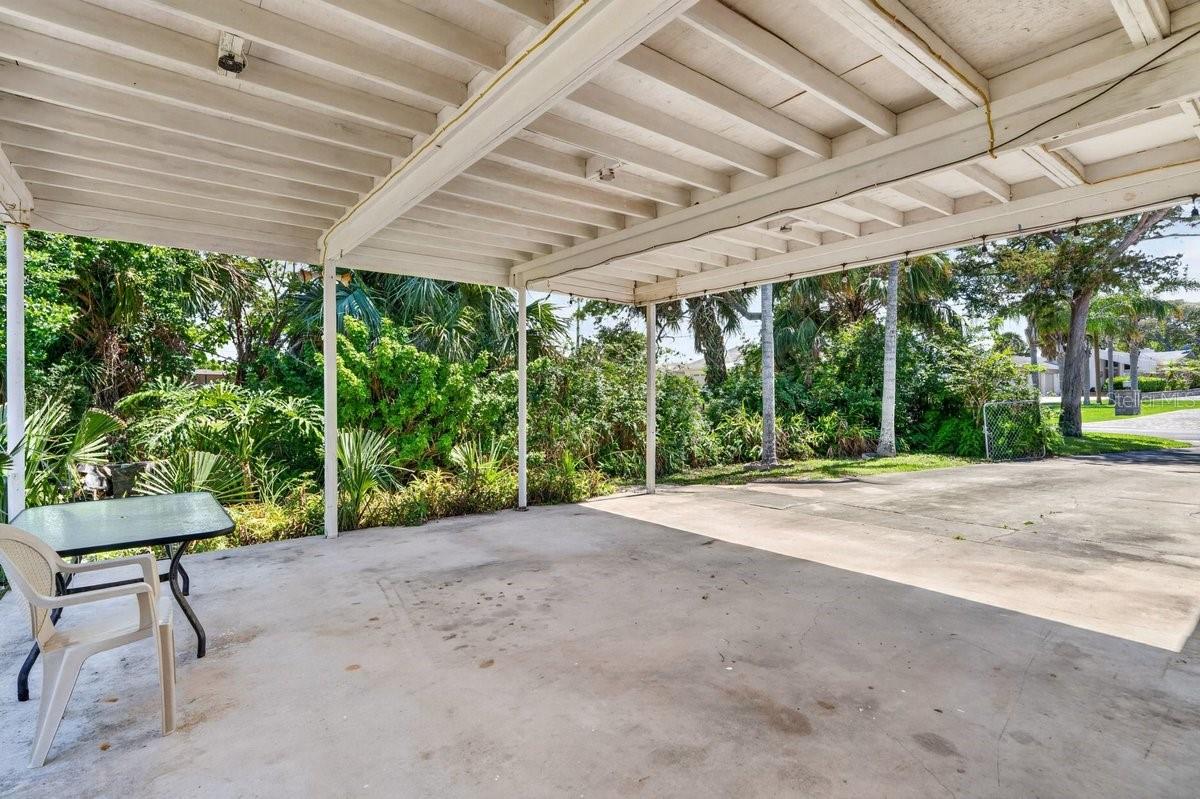 MORRIS C N 21 & 22 15 33 - Residential
