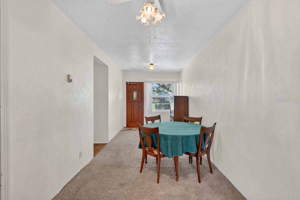 MORRIS C N 21 & 22 15 33 - Residential