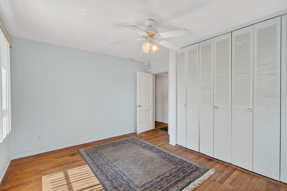 MORRIS C N 21 & 22 15 33 - Residential