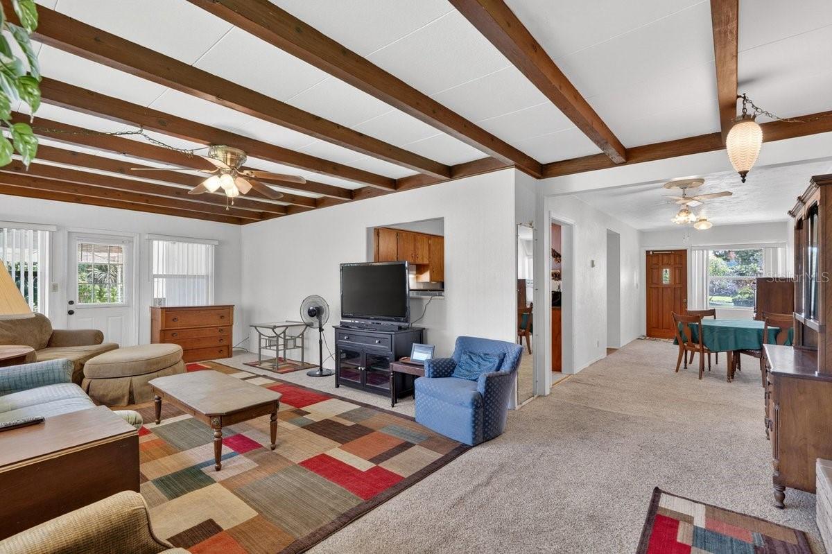 MORRIS C N 21 & 22 15 33 - Residential