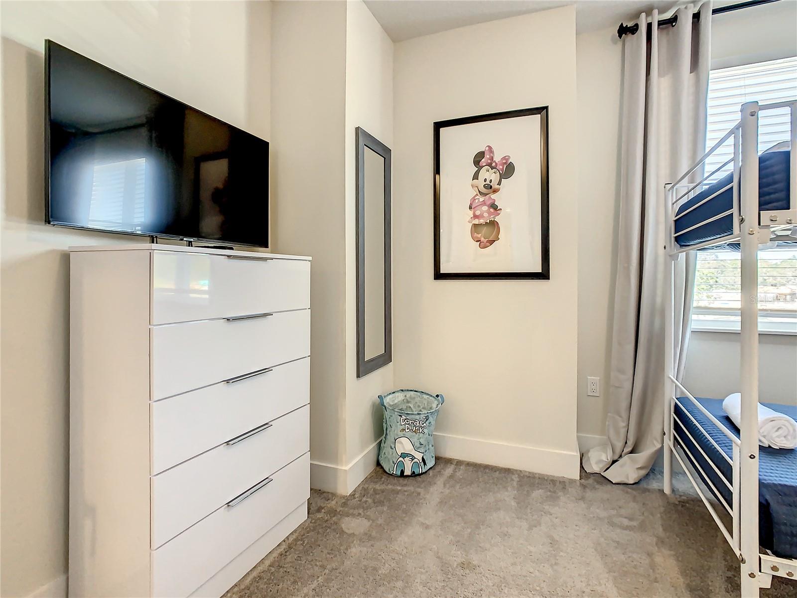 HIDDEN FOREST AT SILVER CREEK - Residential Lease