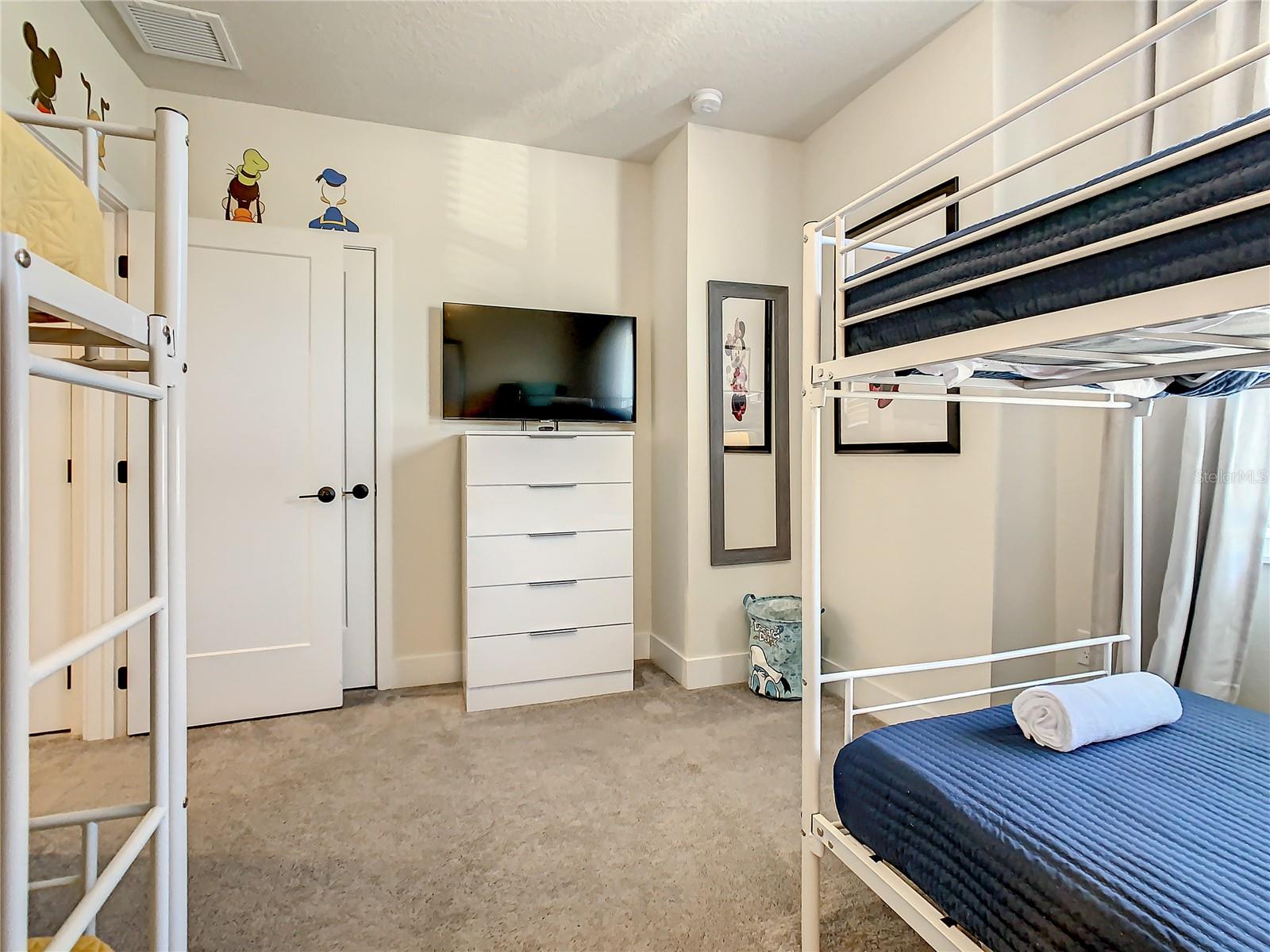 HIDDEN FOREST AT SILVER CREEK - Residential Lease