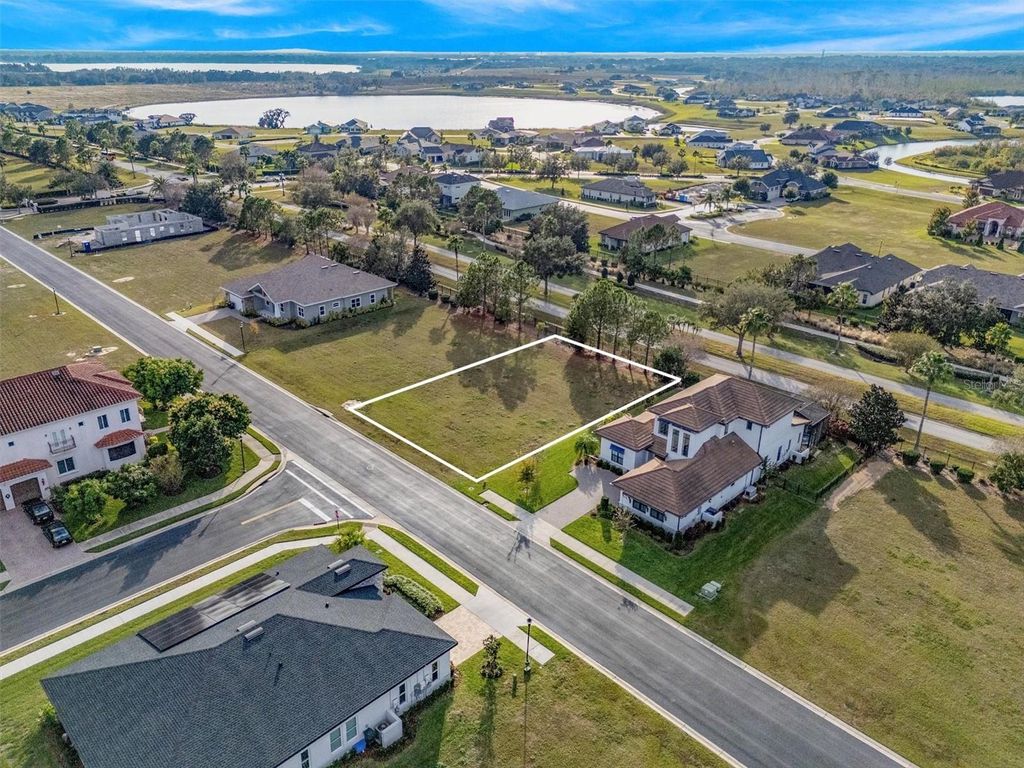 Photo of 171 Blazing Star Avenue, Lake Alfred, FL 33850 (MLS # S5140135)