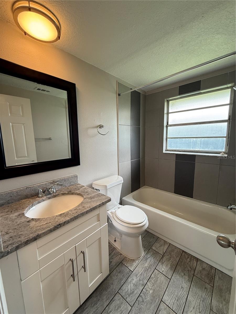NOKOMIS - Residential Lease