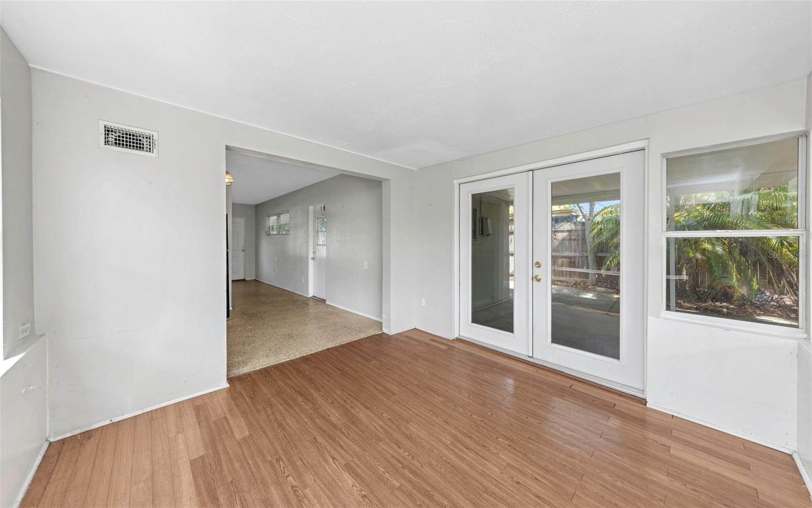 GROVE PARK SUB - Residential