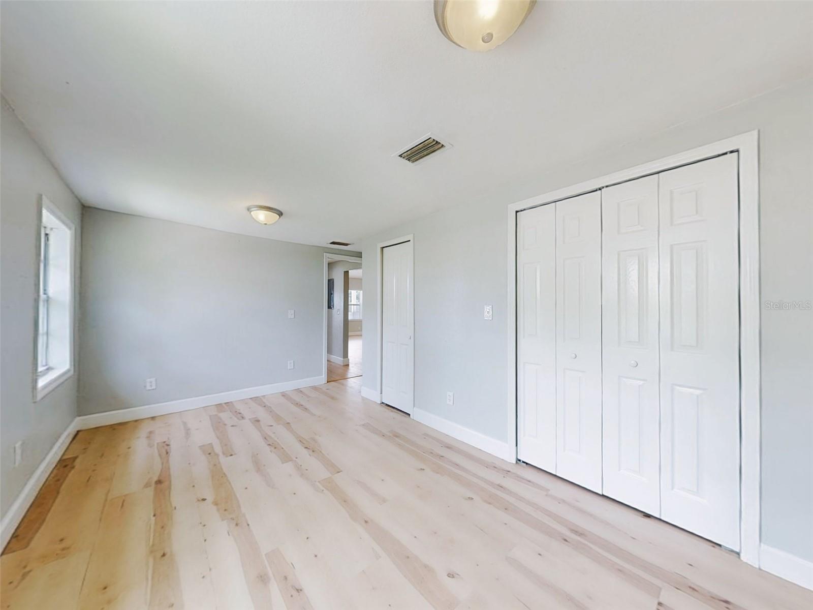 INWOOD - Residential