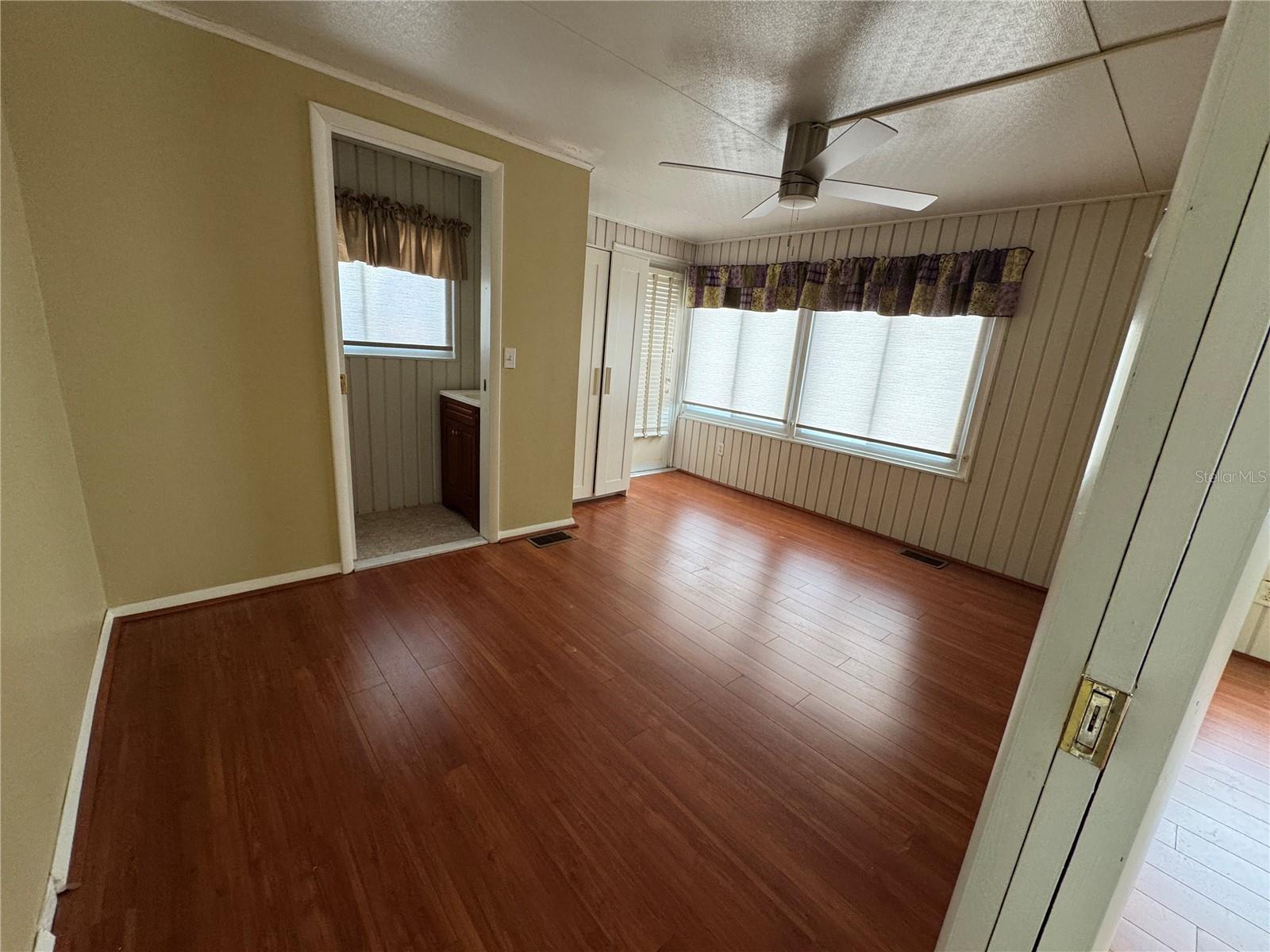 SHELTER COVE - Residential