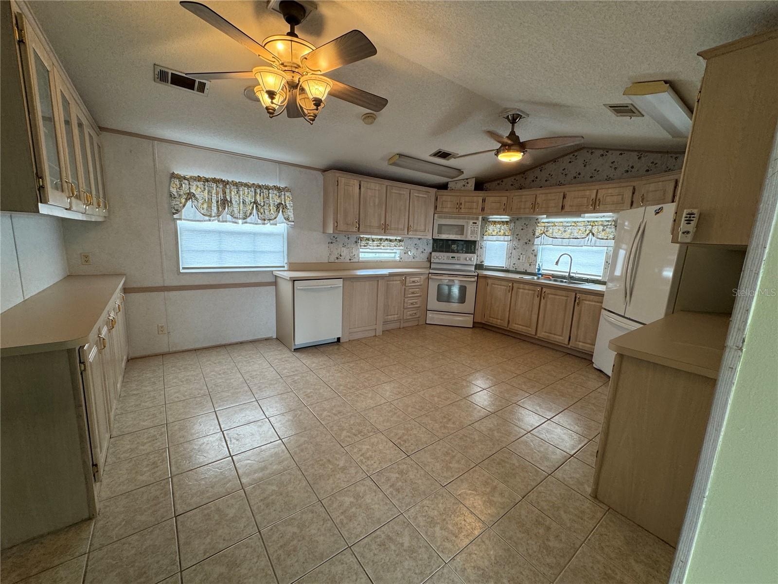 SHELTER COVE - Residential