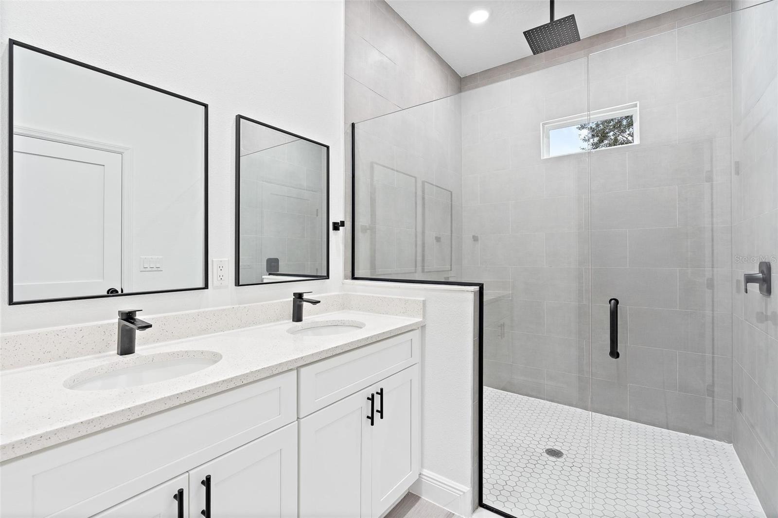 MARION OAKS UN 03 - Residential