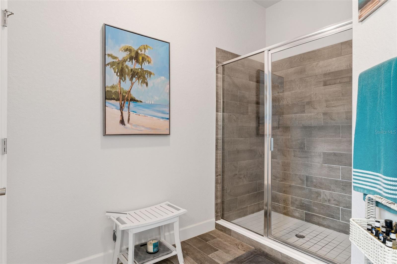 CRYSTAL GLEN - Residential