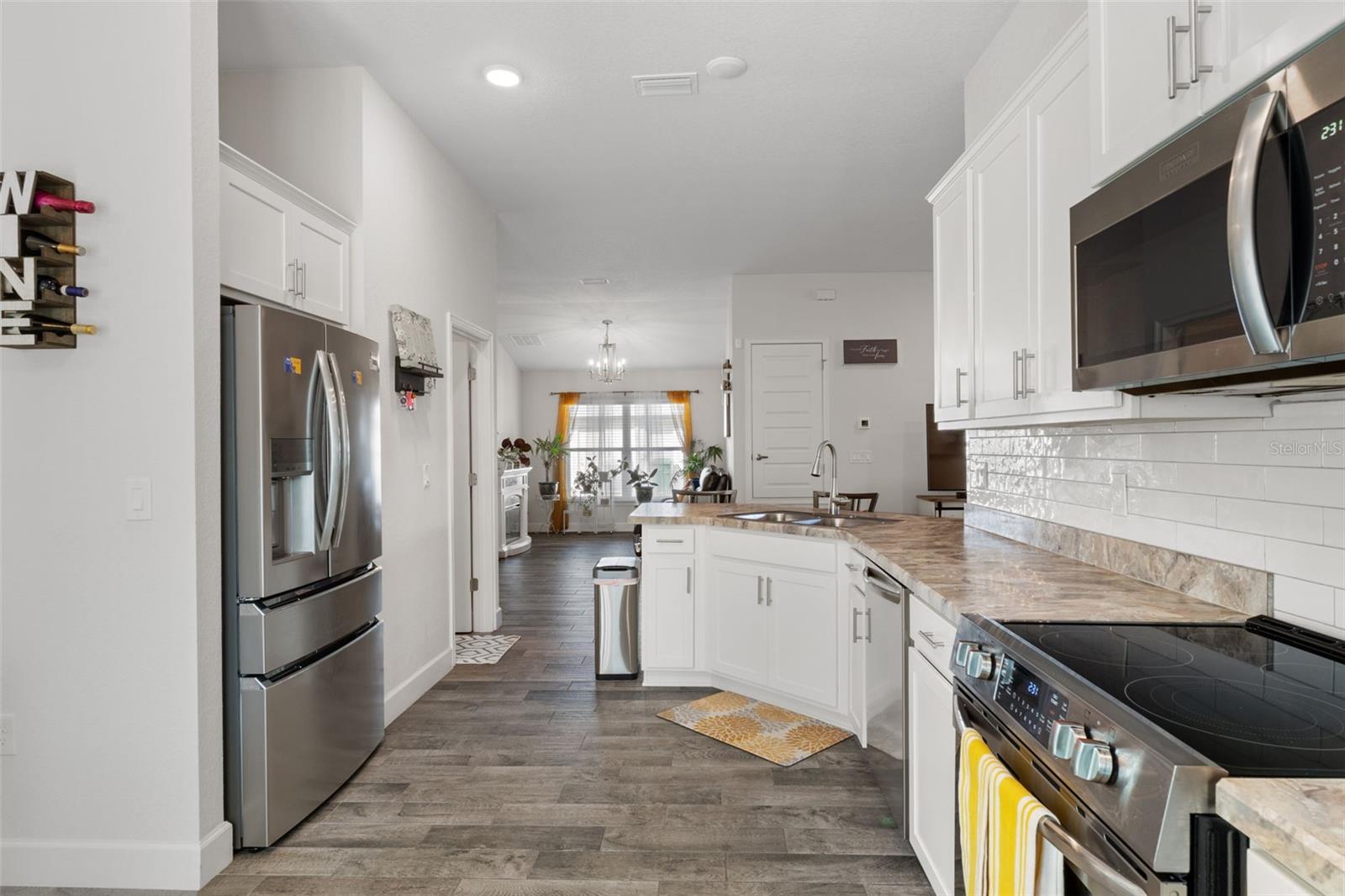 CRYSTAL GLEN - Residential