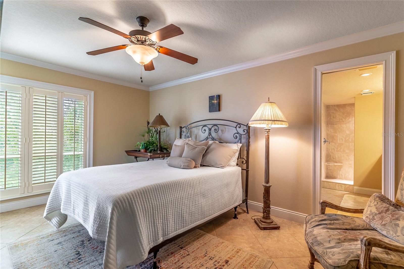 MOORINGS ON LAKE MAITLAND CONDO - Residential