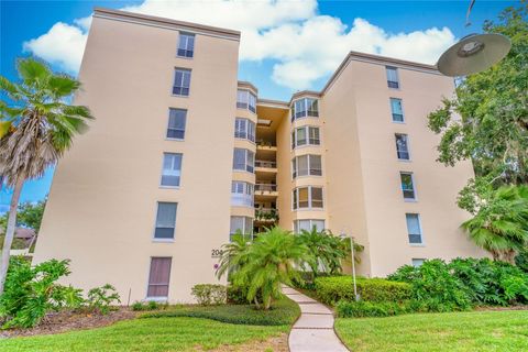 Photo of 204 Quayside Circle #604, Maitland, FL 32751 (MLS # O6343281)