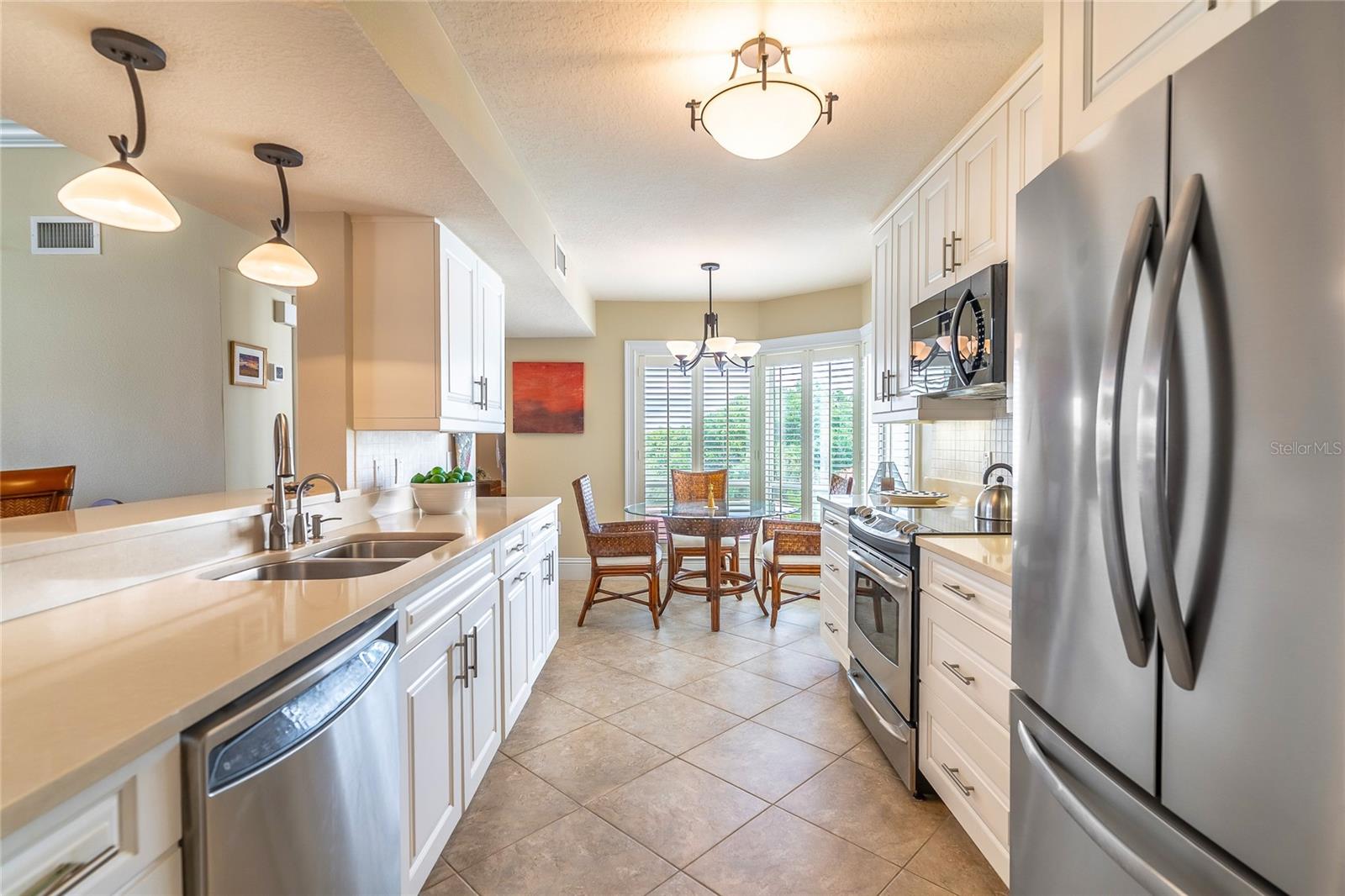 MOORINGS ON LAKE MAITLAND CONDO - Residential