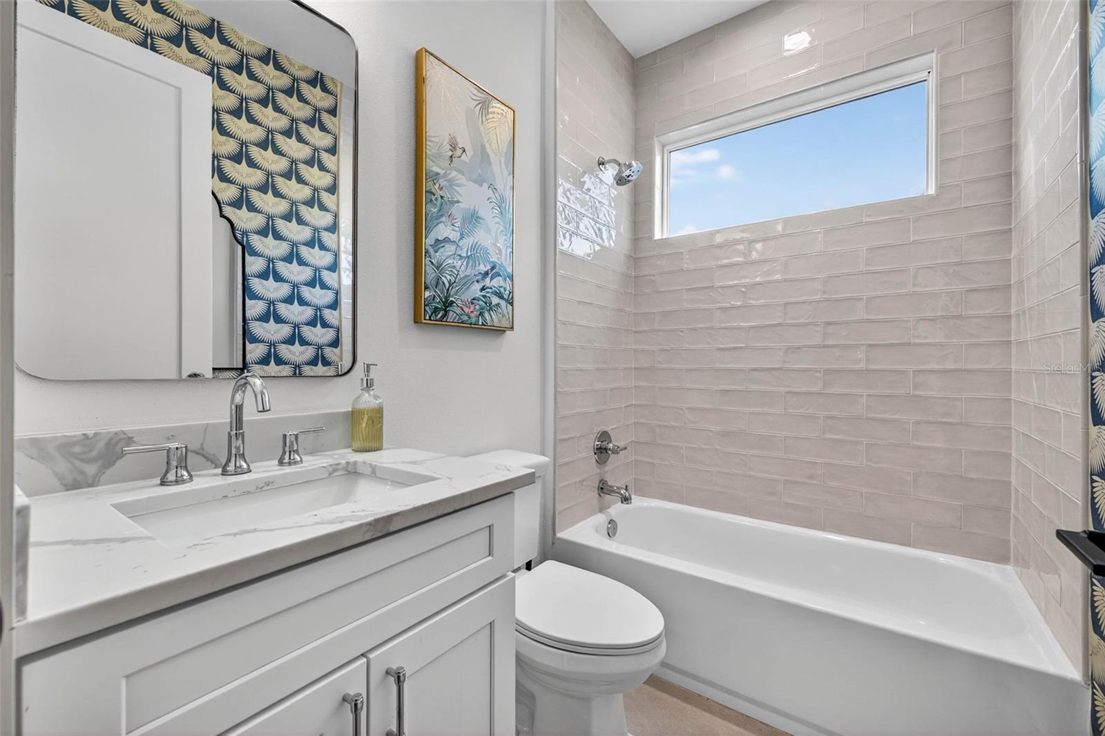 DRIFTWOOD ON CENTRAL - Residential