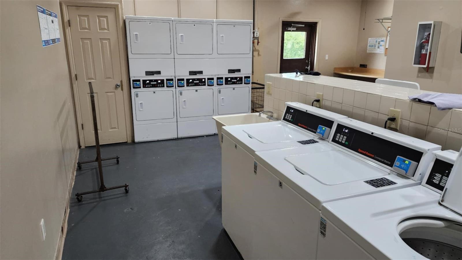 WOODSIDE VILLAGE CONDO - Residential