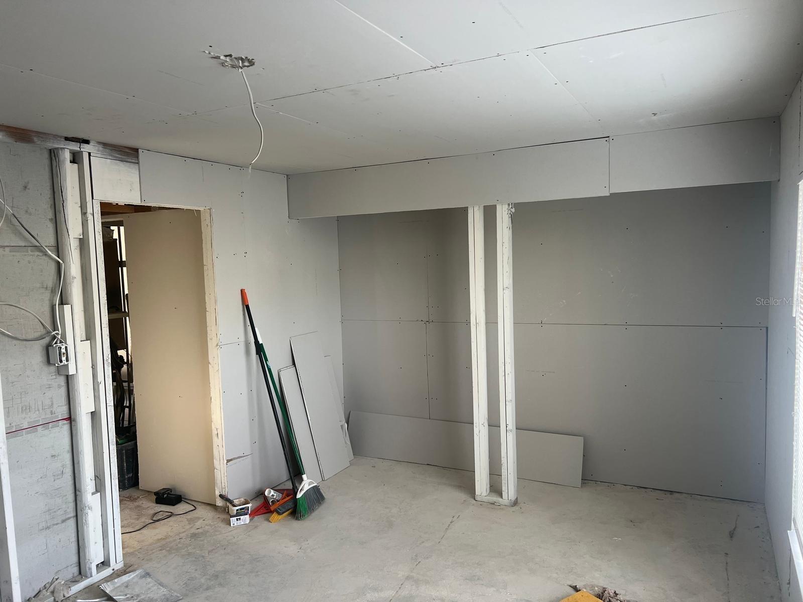 WOODSIDE VILLAGE CONDO - Residential