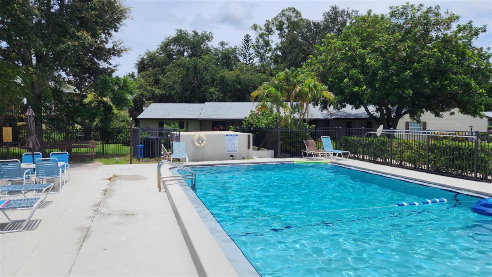 WOODSIDE VILLAGE CONDO - Residential