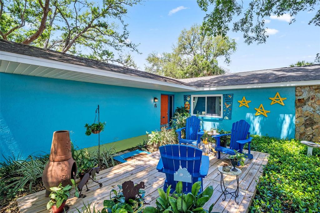 Photo of 2159 Barcelona Way S, St Petersburg, FL 33712 (MLS # TB8494944)