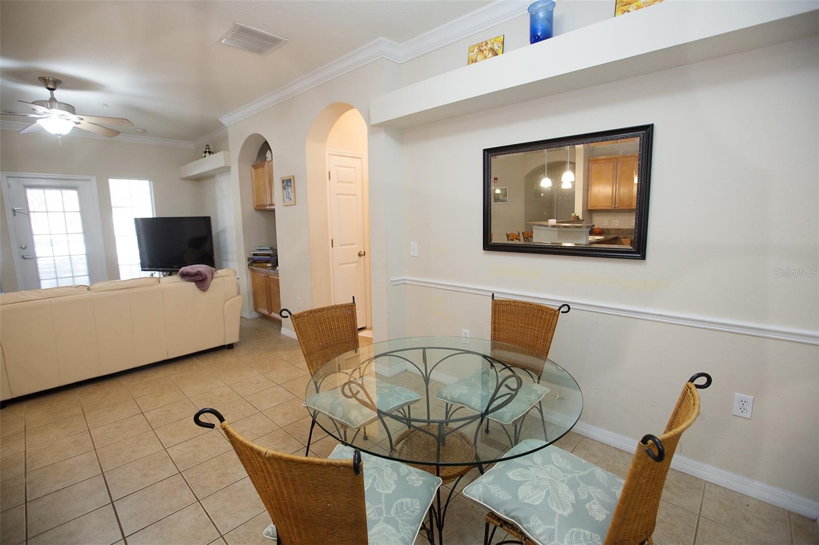 CAMPUS VIEW CONDOS - Residential Lease