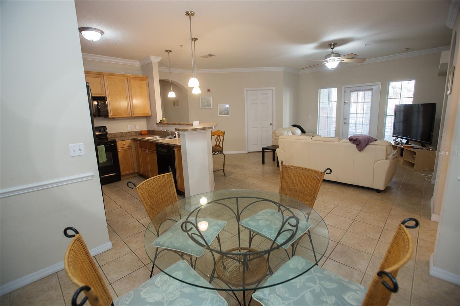 CAMPUS VIEW CONDOS - Residential Lease