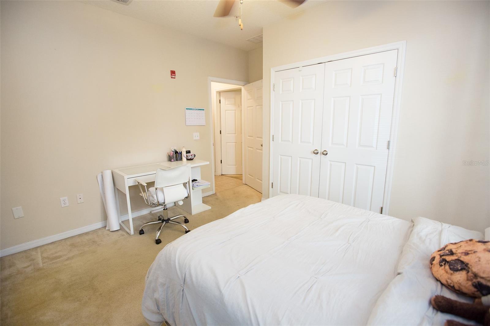 CAMPUS VIEW CONDOS - Residential Lease