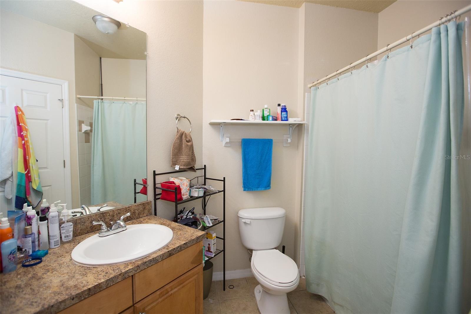 CAMPUS VIEW CONDOS - Residential Lease