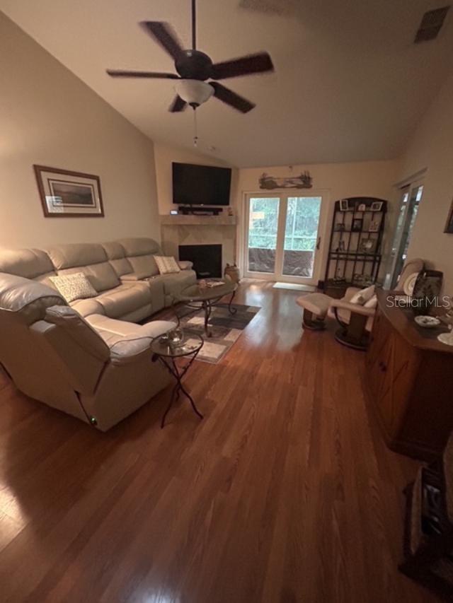 4027 MERMOOR COURT
