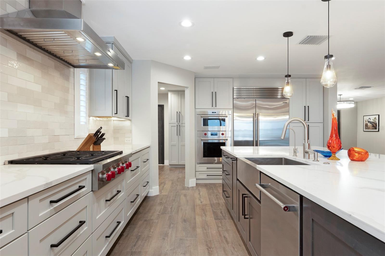303 BATH CLUB BOULEVARD N