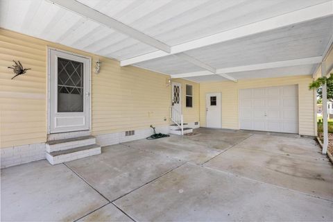Tiny photo for 1616 Bayhill Drive, Lady Lake, FL 32159 (MLS # G5112561)
