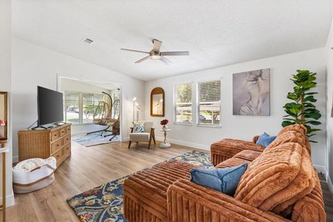 Tiny photo for 1616 Bayhill Drive, Lady Lake, FL 32159 (MLS # G5112561)