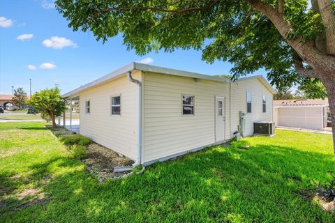 Tiny photo for 1616 Bayhill Drive, Lady Lake, FL 32159 (MLS # G5112561)