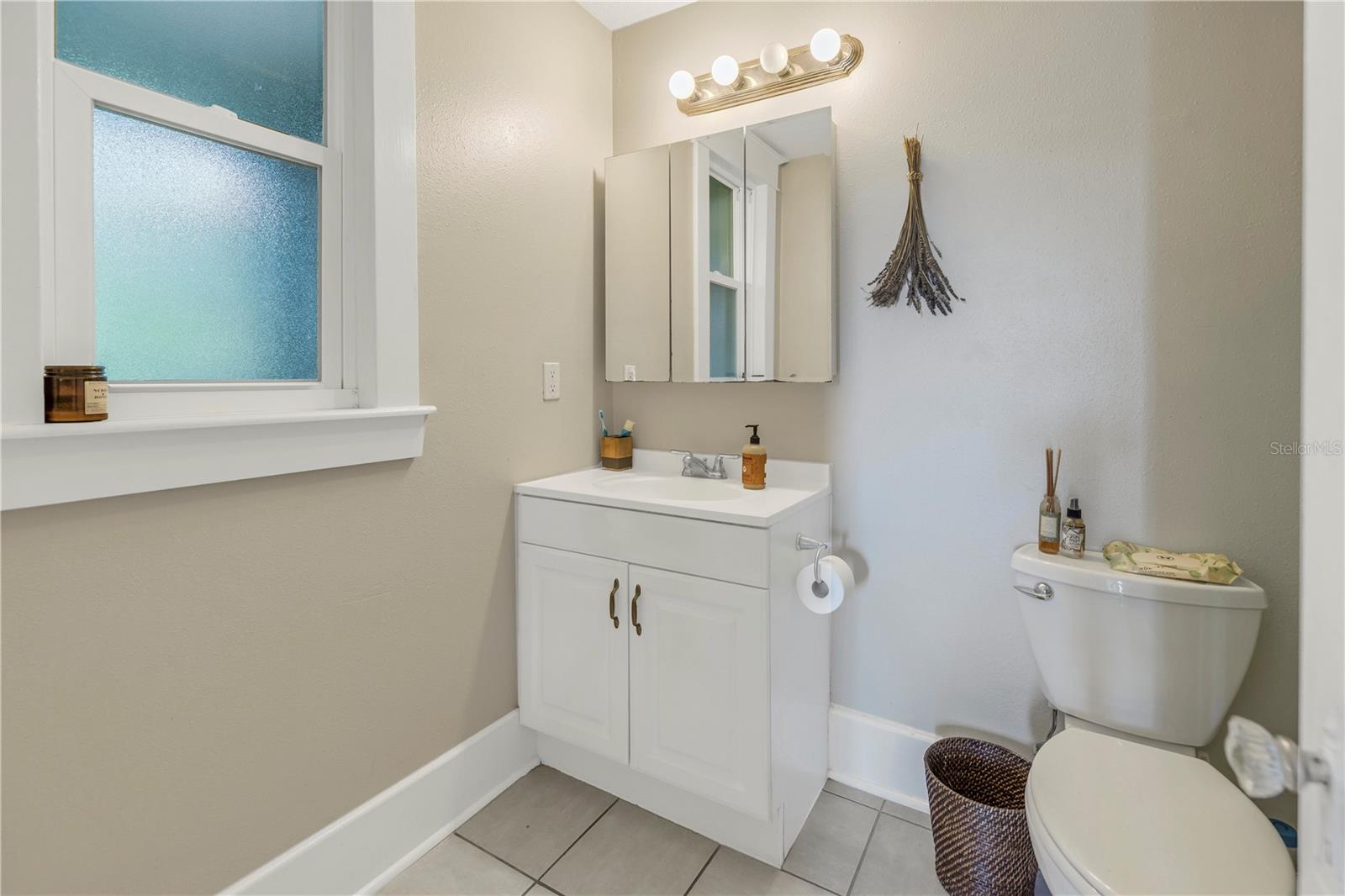 BAY SHORE REV - Residential Income